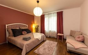 Cosy Apartment In Great Location